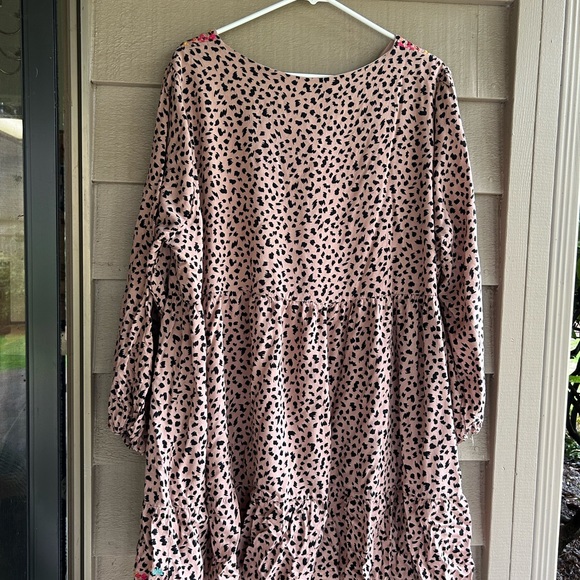 Savanna Jane dress/ tunic top.,Fully lined v-neck length 36” shoulder to hem - Picture 5 of 7